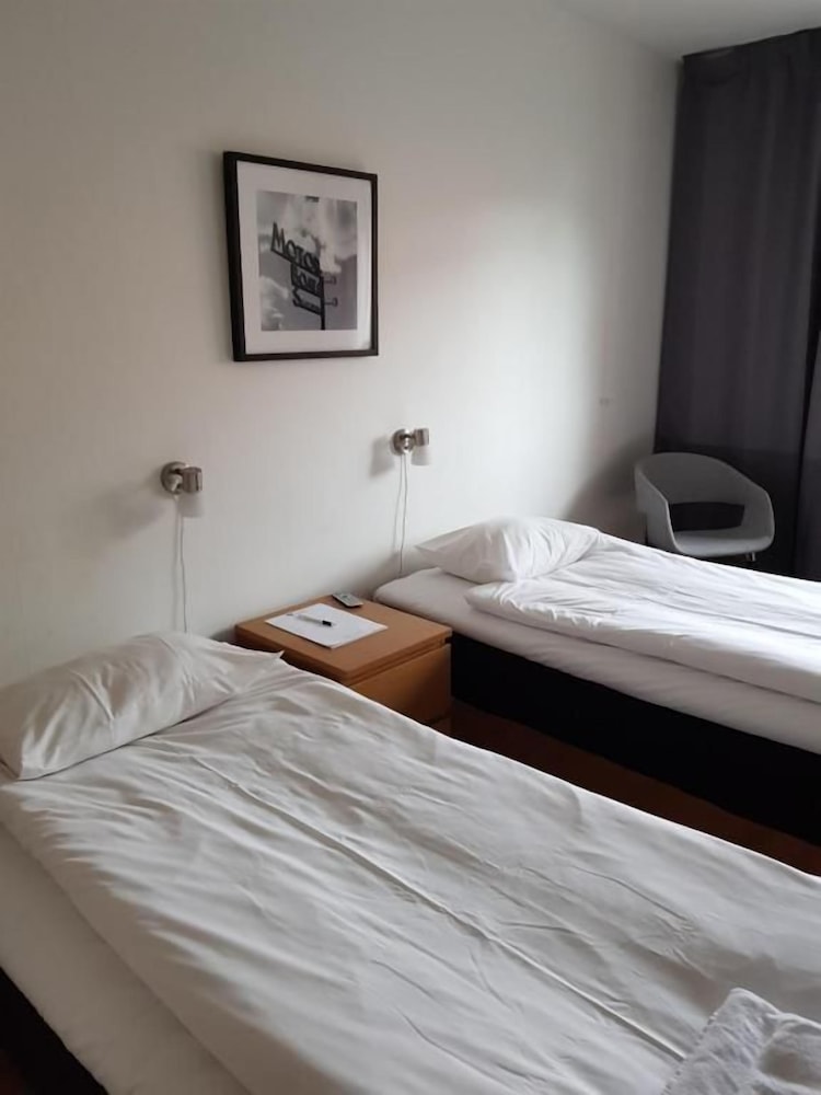 Lilla Hotellet 8/39