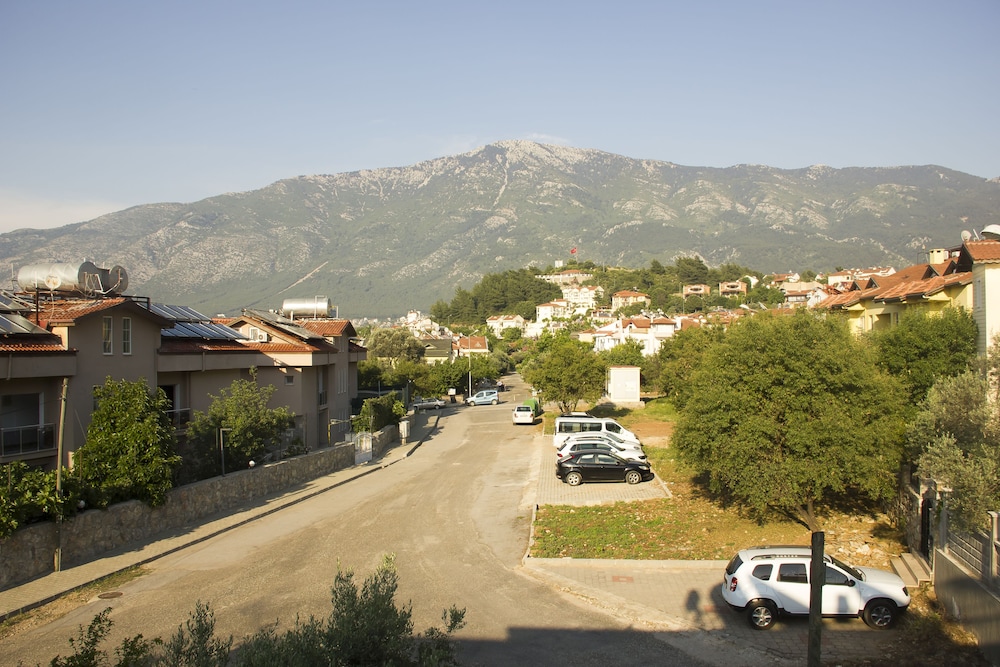 Nefis Hotel 50/60