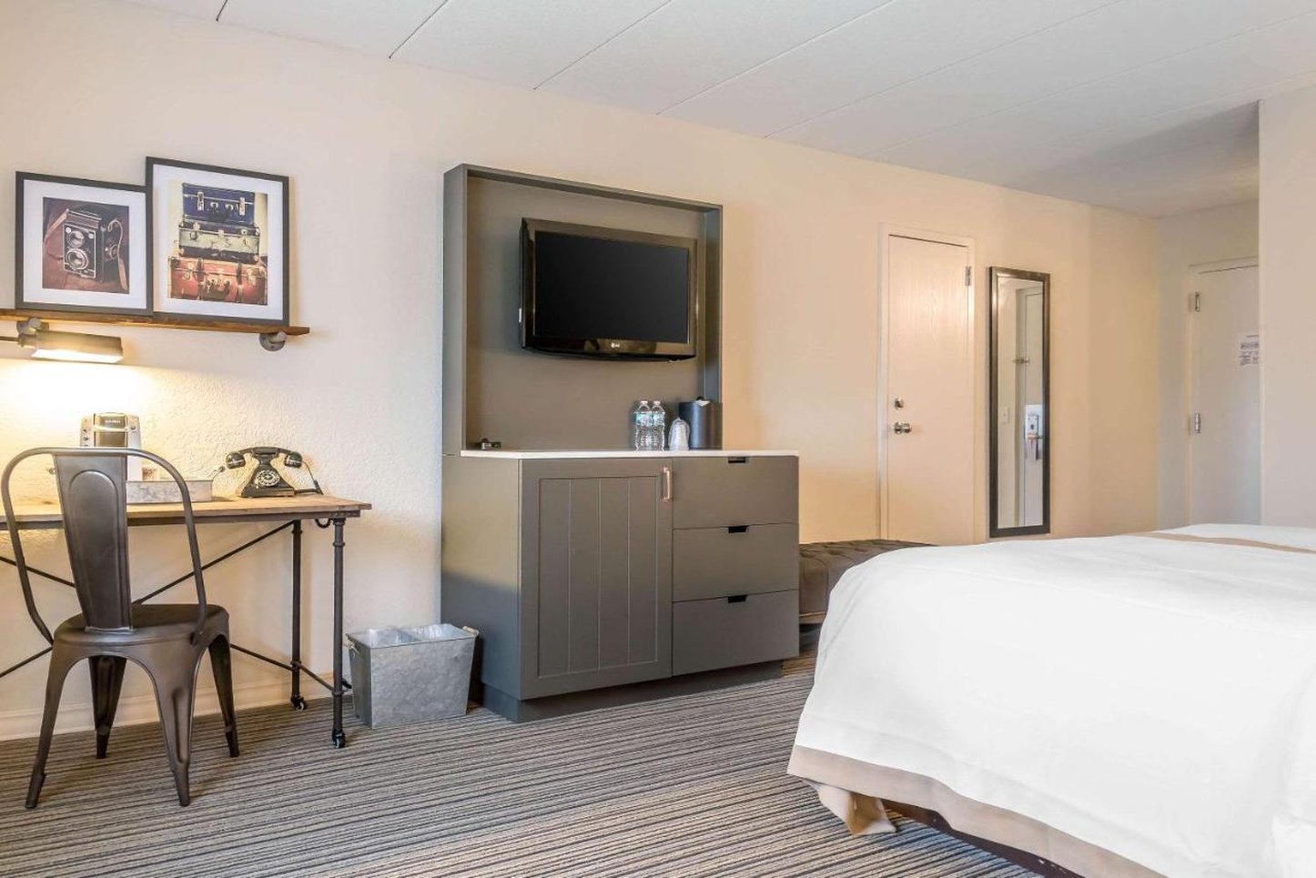 ENVISION HOTEL ST. PAUL SOUTH, AN ASCEND HOTEL COLLECTION 25/56