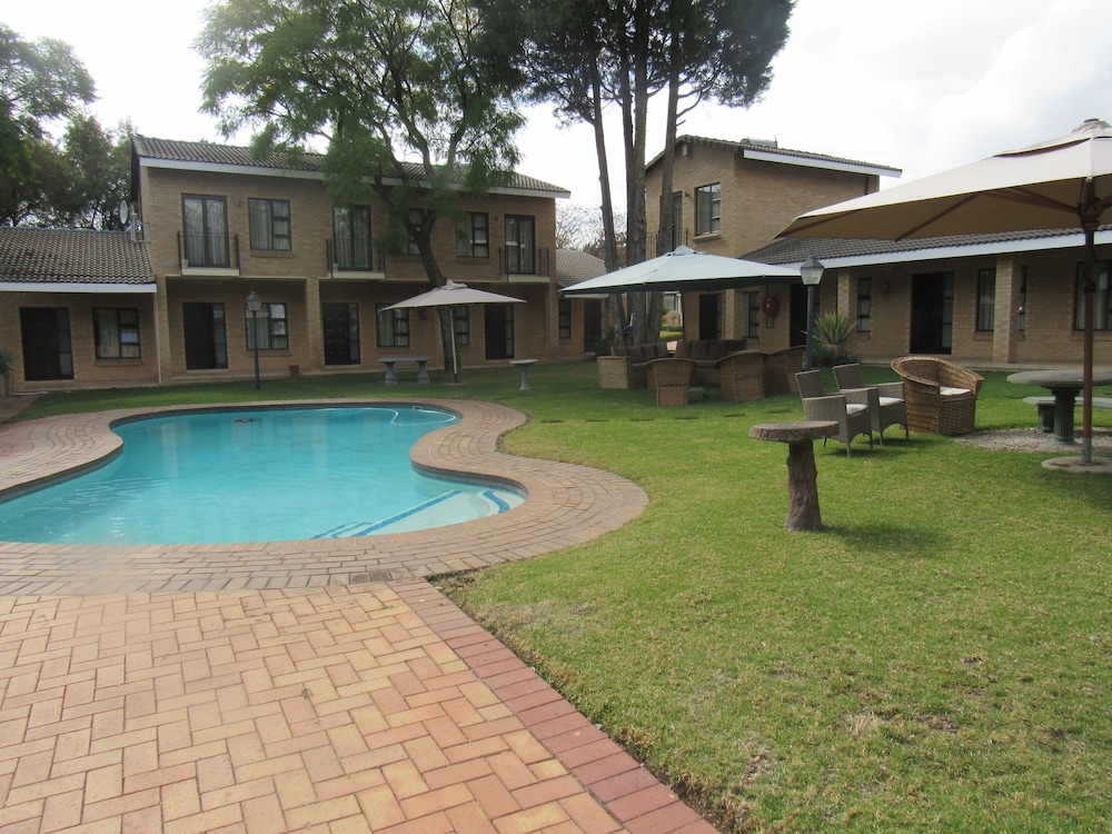 Hoyohoyo Chartwell Lodge 27/33