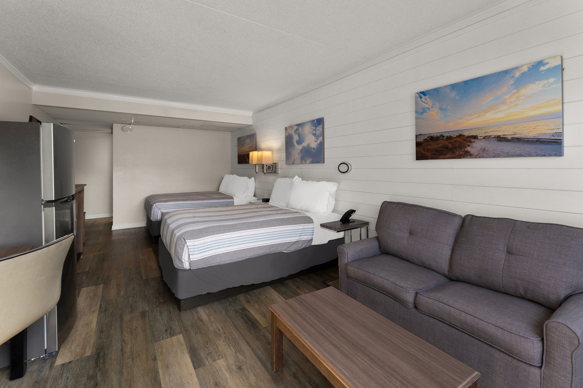 Atlantic, Deluxe, 2 Double Beds, Side Ocean View, Sofa