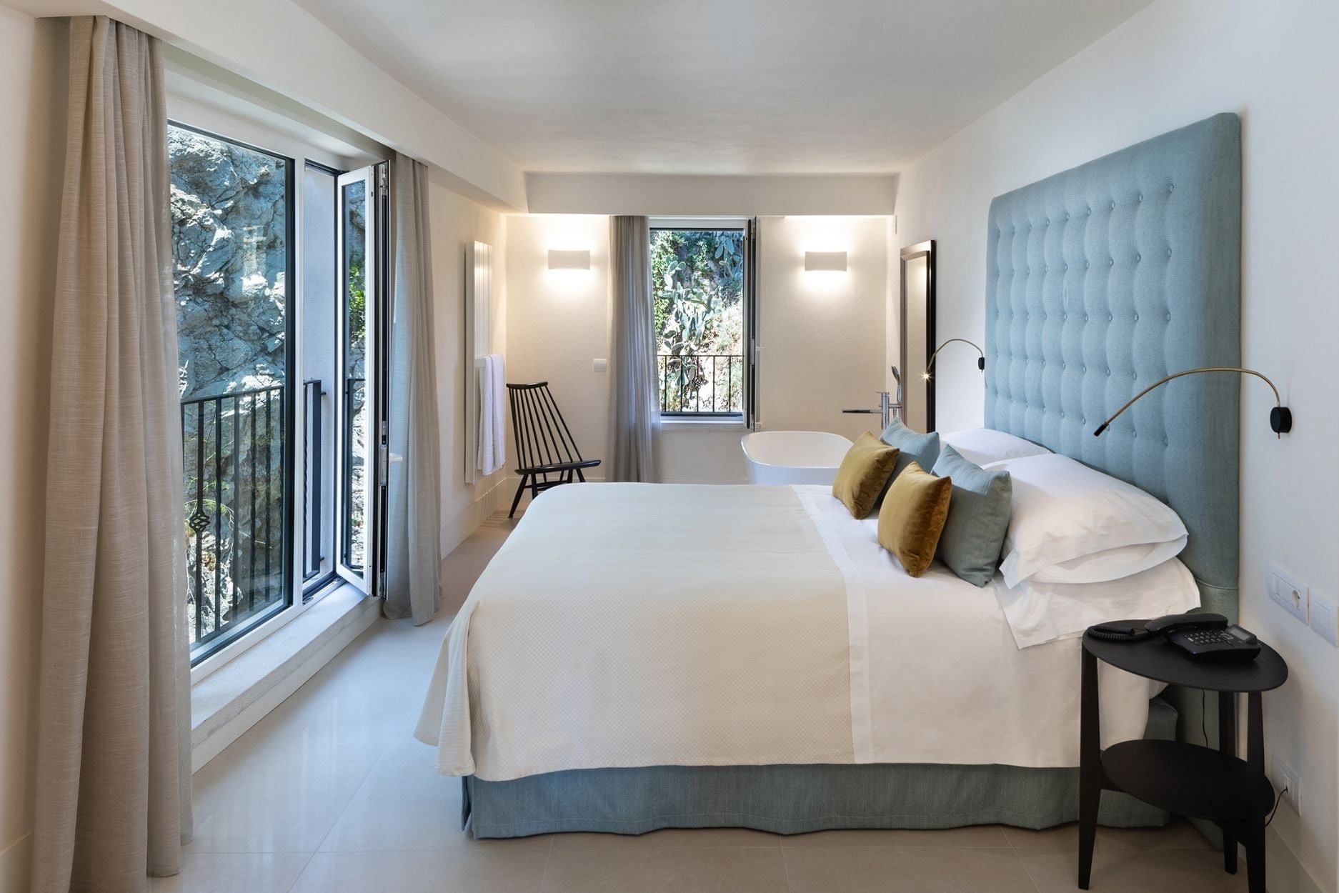 ROCK, INFINITY, PANORAMIC, SUITE, QUEEN BED, ANNEX
