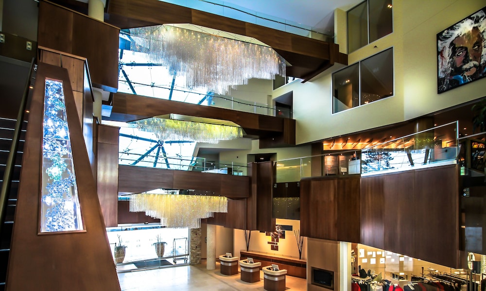 Sparkling Hill Wellness Resort And Spa 2/32