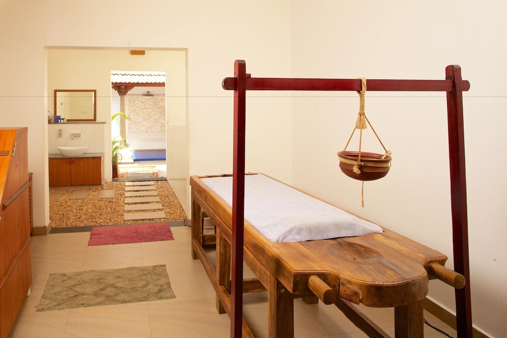 Le Pondy Resort 42/50