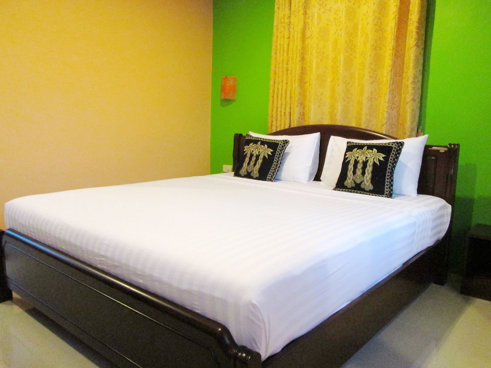 Lanta New Beach Bungalows 14/50