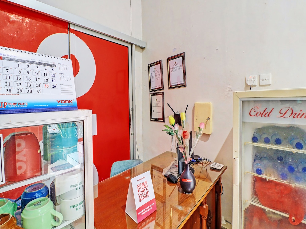 Super OYO 1356 Gusti Residence 15/46