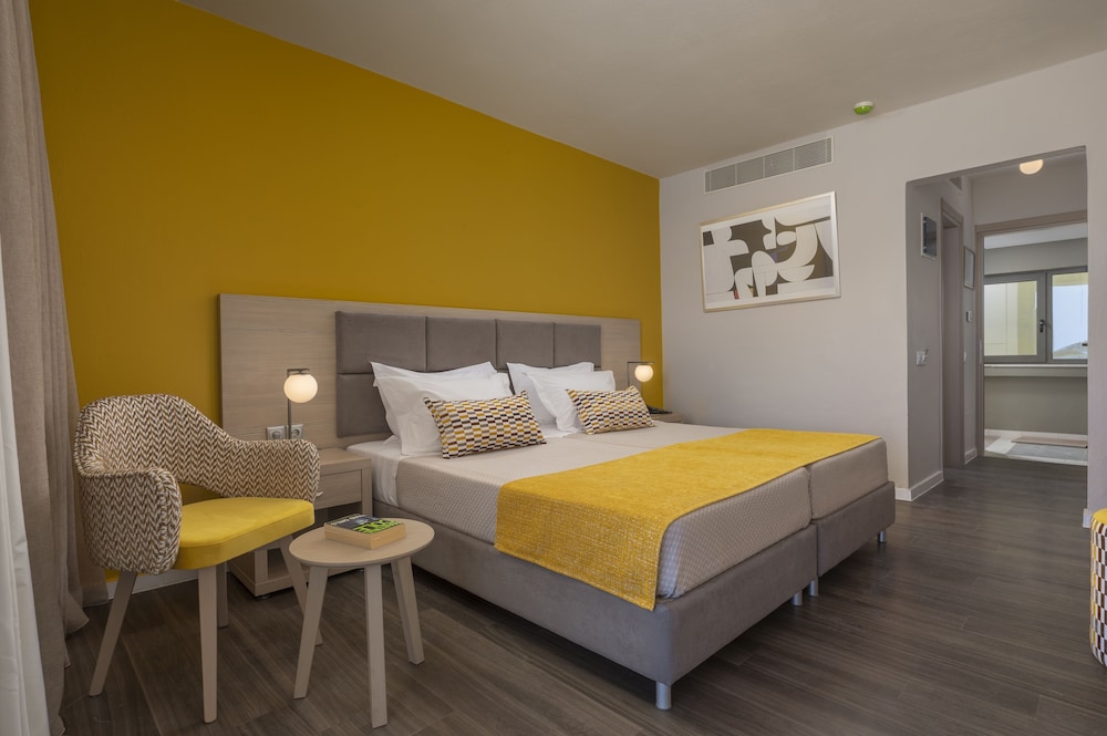 Alkyon Hotel 13/54