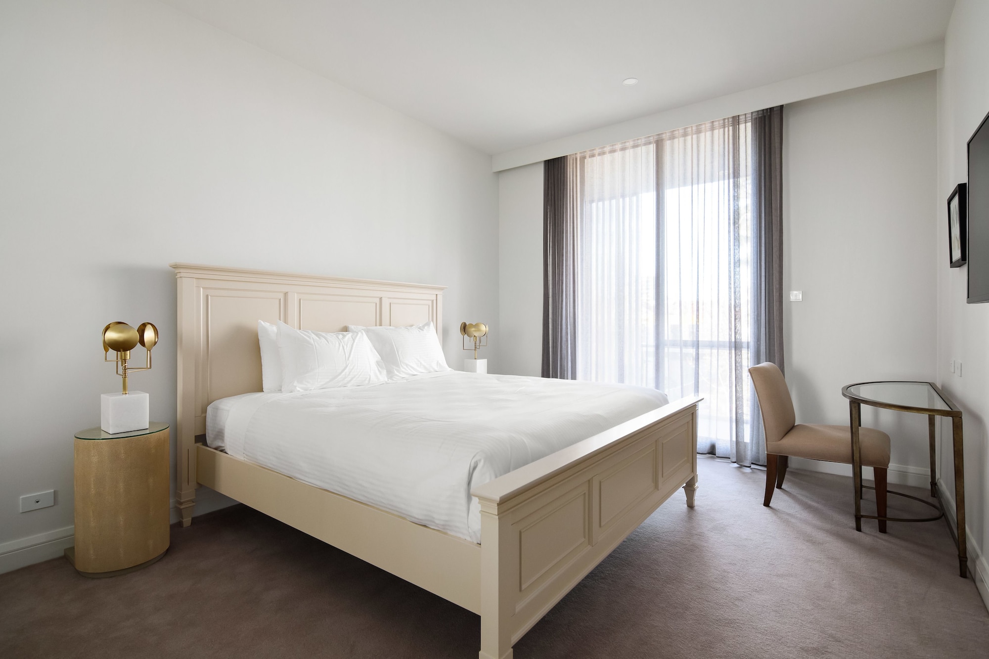 Executive, King Bed