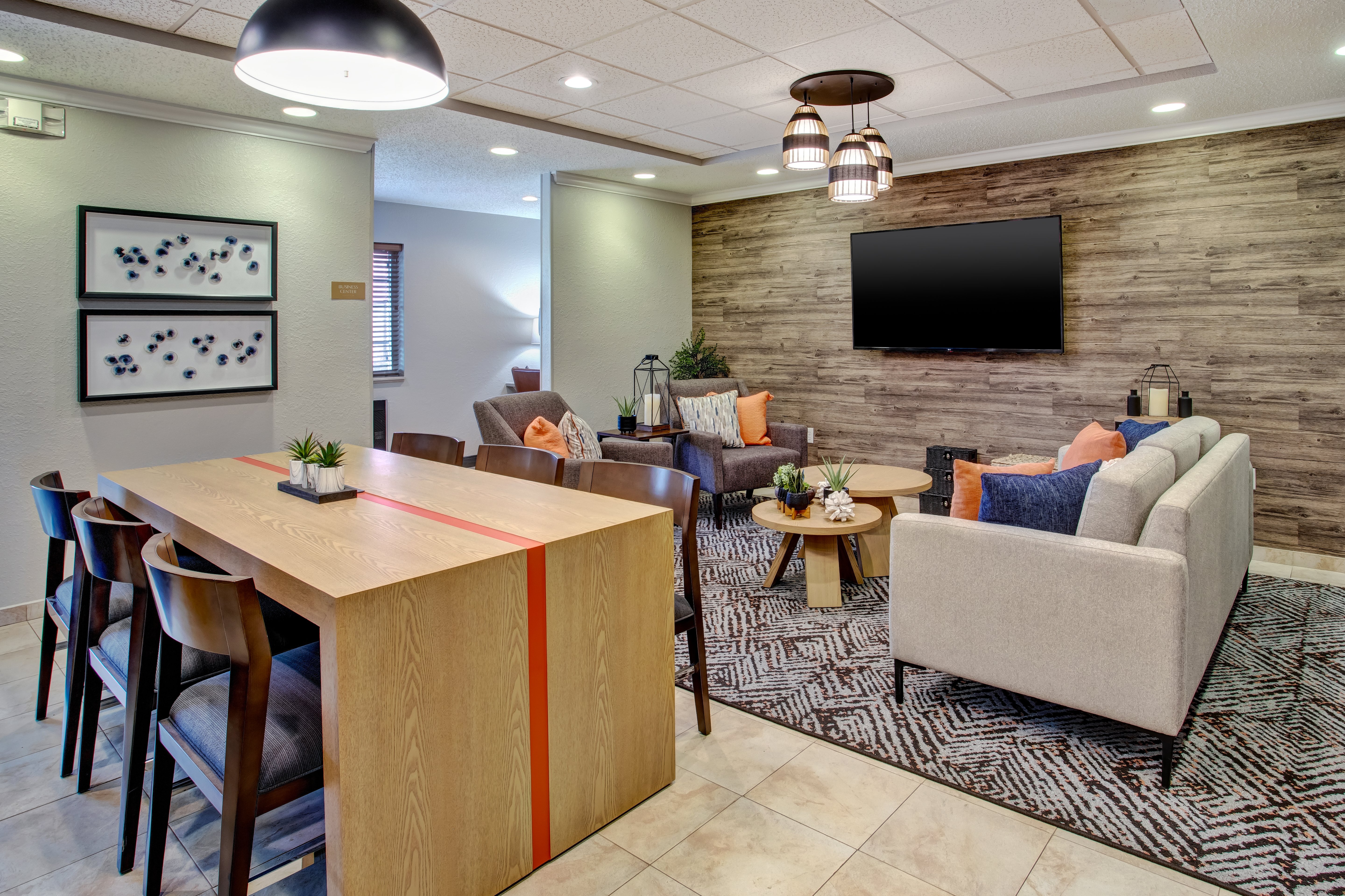 Candlewood Suites Kenosha 33/39