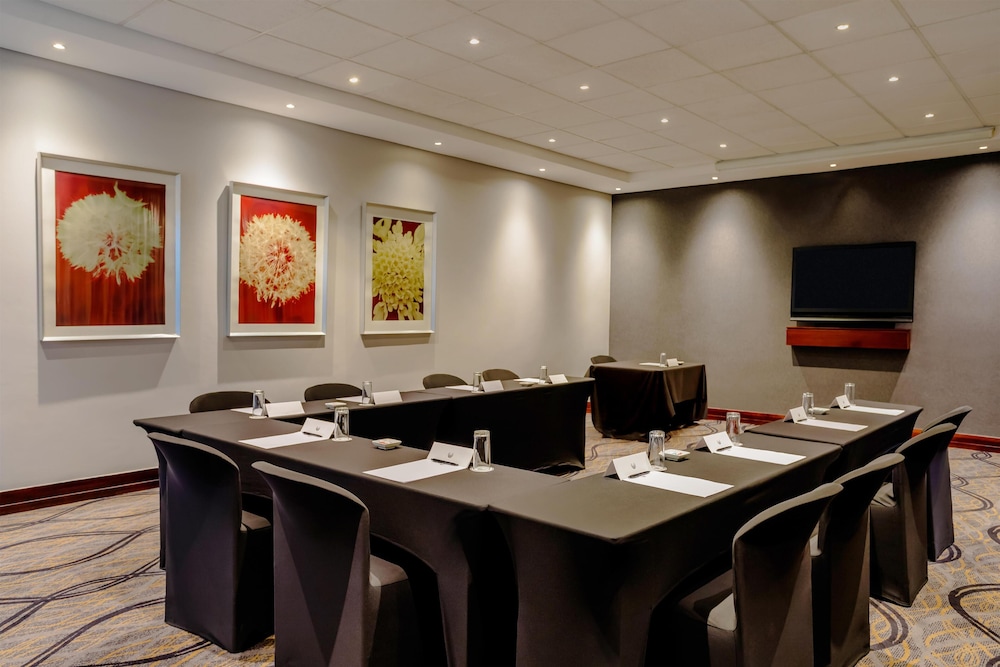 Garden Court Hatfield 39/49