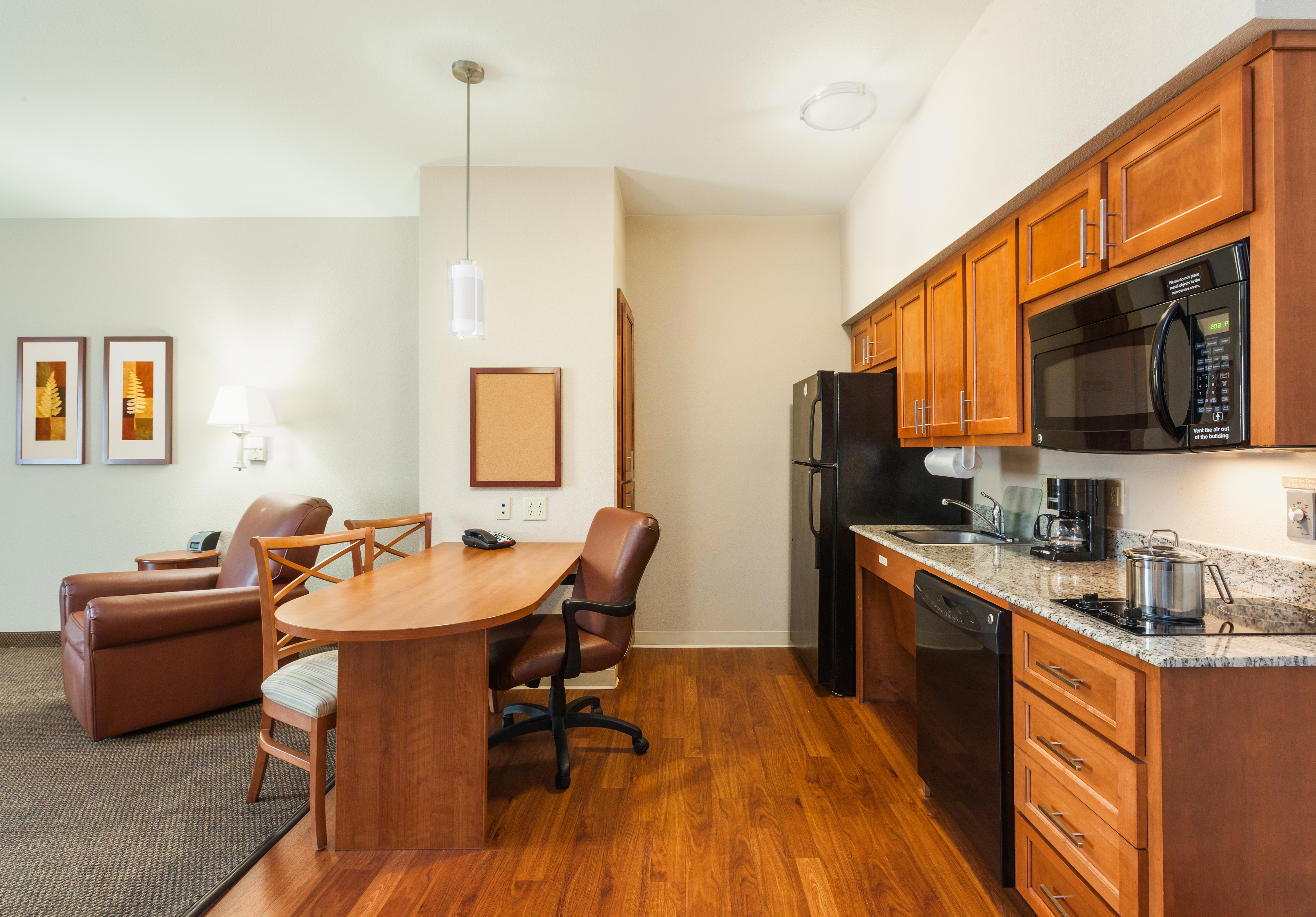 休斯顿 I-10 东蜡木套房(Candlewood Suites Houston I-10 East) 图片5