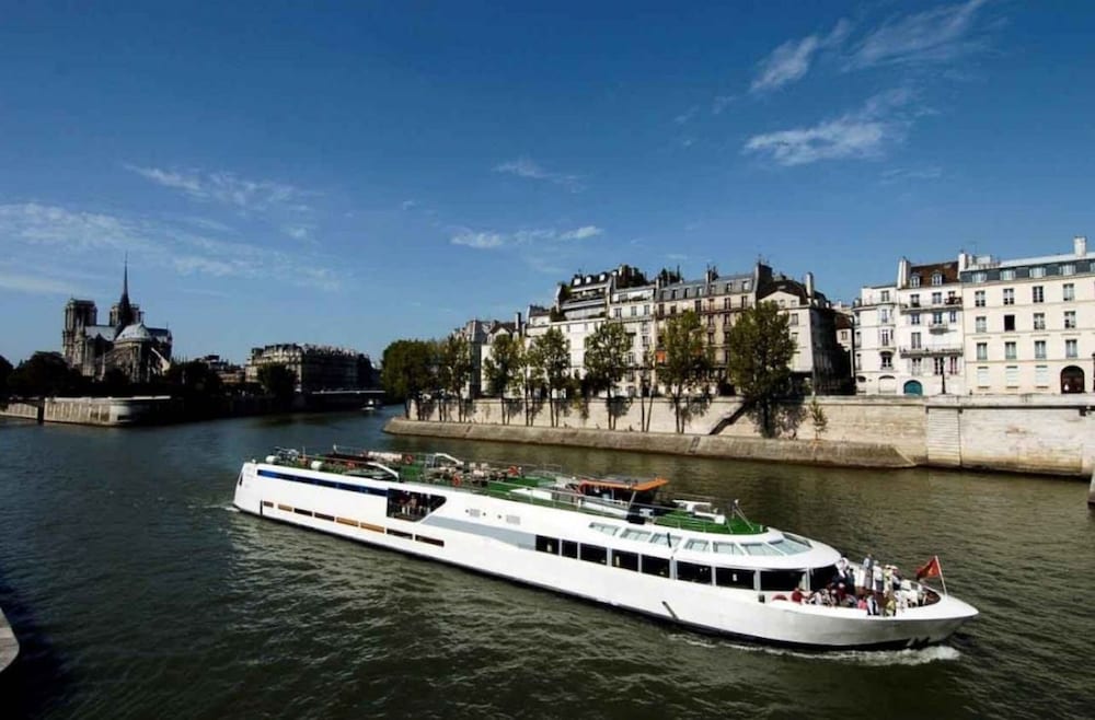 Vip Paris Yacht Hotel 41/50
