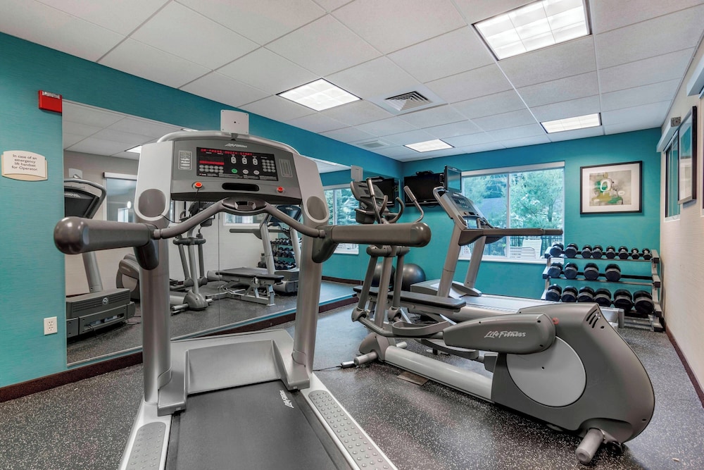 Fairfield Inn Suites Hooksett 24/50