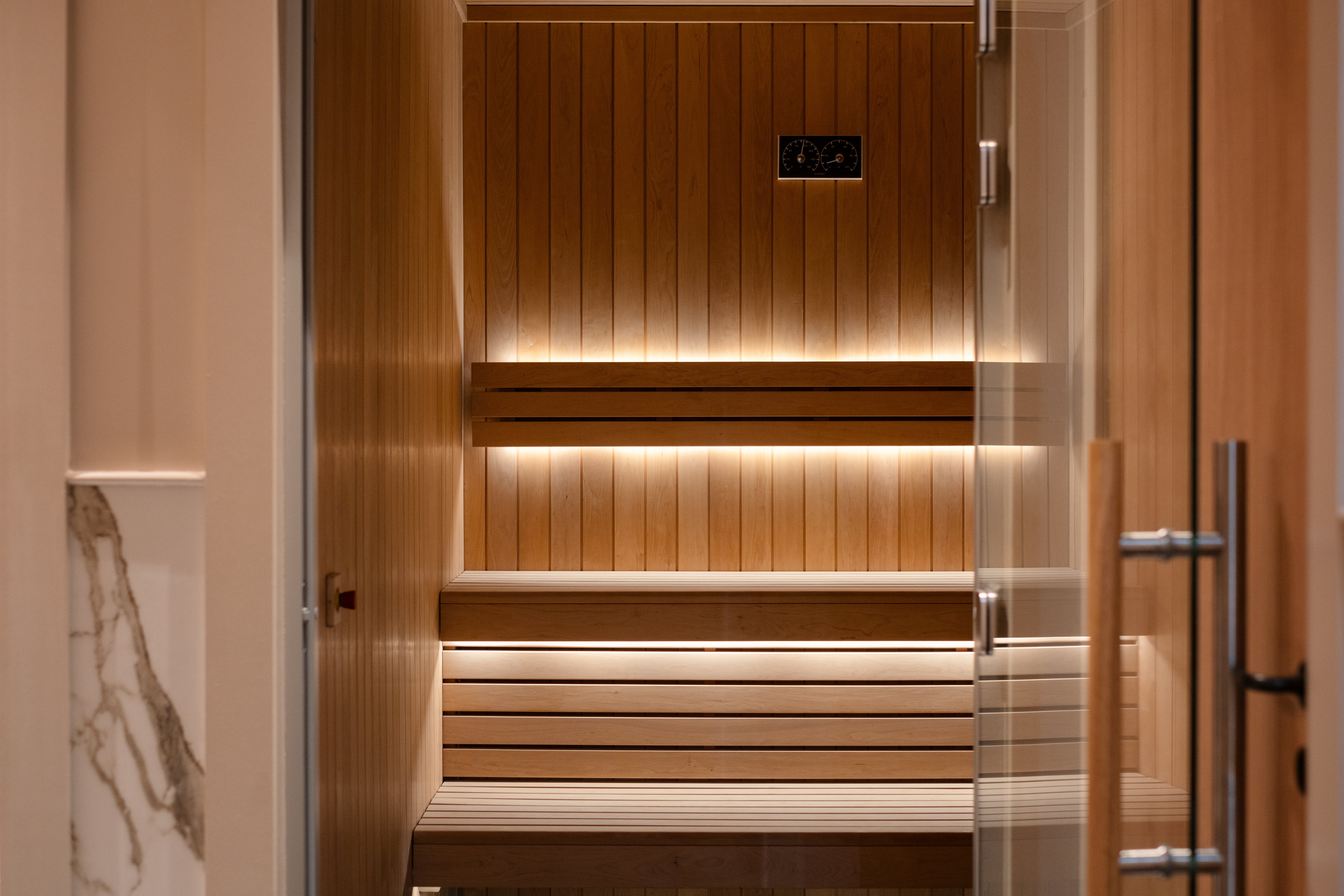 Hotel Les Lumieres 25/50