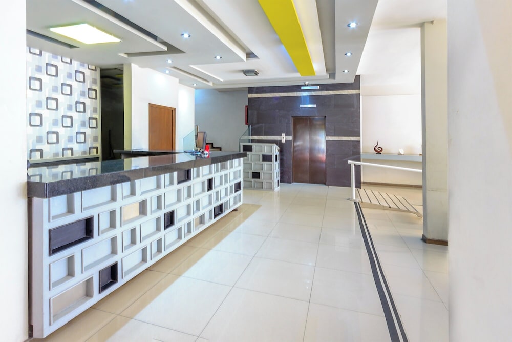 Capital O Hotel Colon Express Guadalajara 14/48