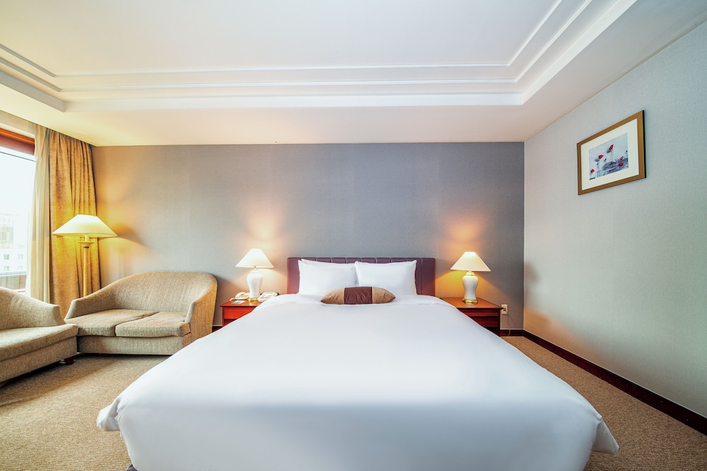 Koreana Hotel 24/64