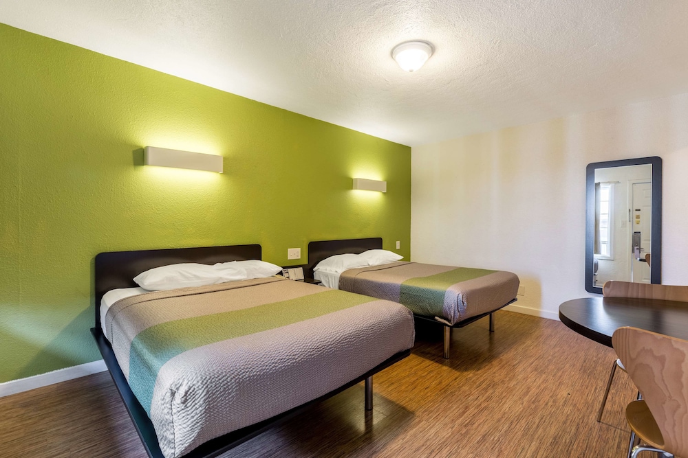 Motel6 San Rafael, CA 23/38