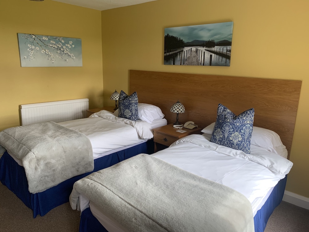 Pilgrim Hotel 9/50