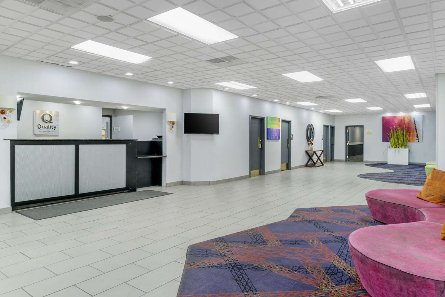 Quality Inn & Suites Livonia - Detroit 4/38