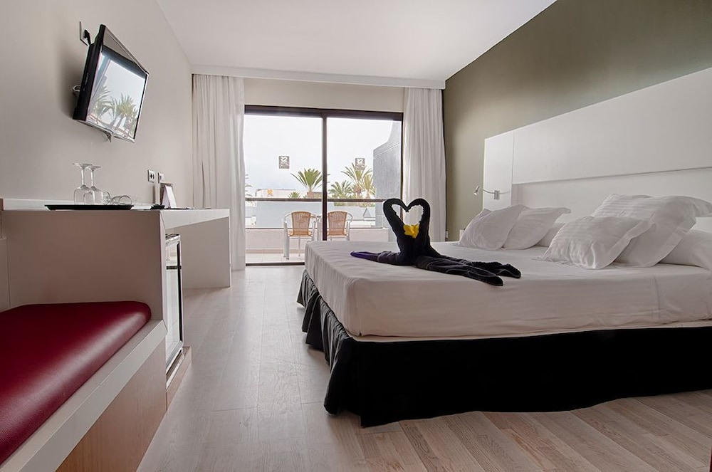 R2 Romantic Fantasia Dreams And Suites Hotel Adults Only 13/64