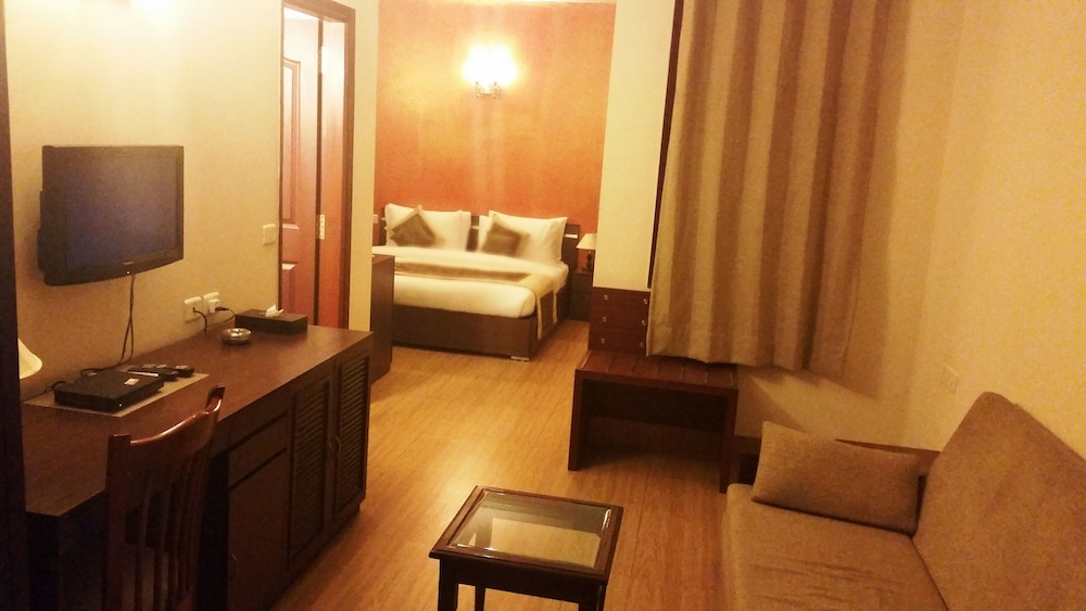 Tavisha Villa Gurgaon 10/40