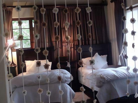2 Bedrooms, 2 Double Beds