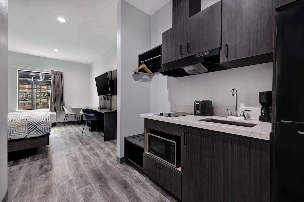 Studio6 Katy, TX – Energy Corridor 18/38