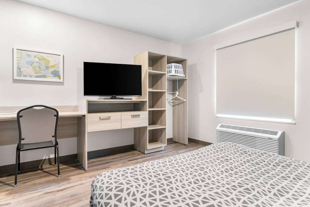 WoodSpring Suites Elkhart 46/60