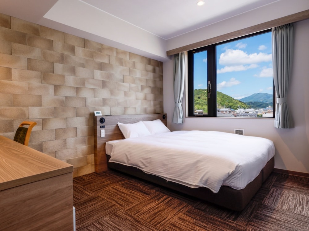 Room, Queen Bed