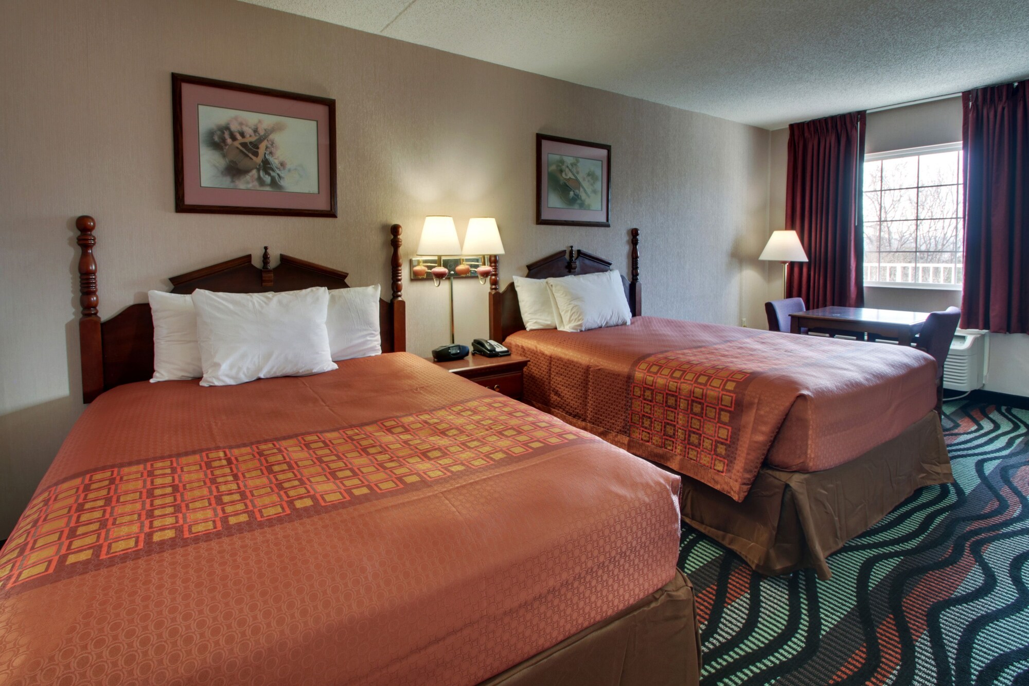 DELUXE, QUEEN BED, GROUND FLOOR