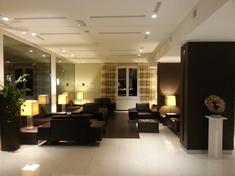 Virginia Palace Hotel 39/61