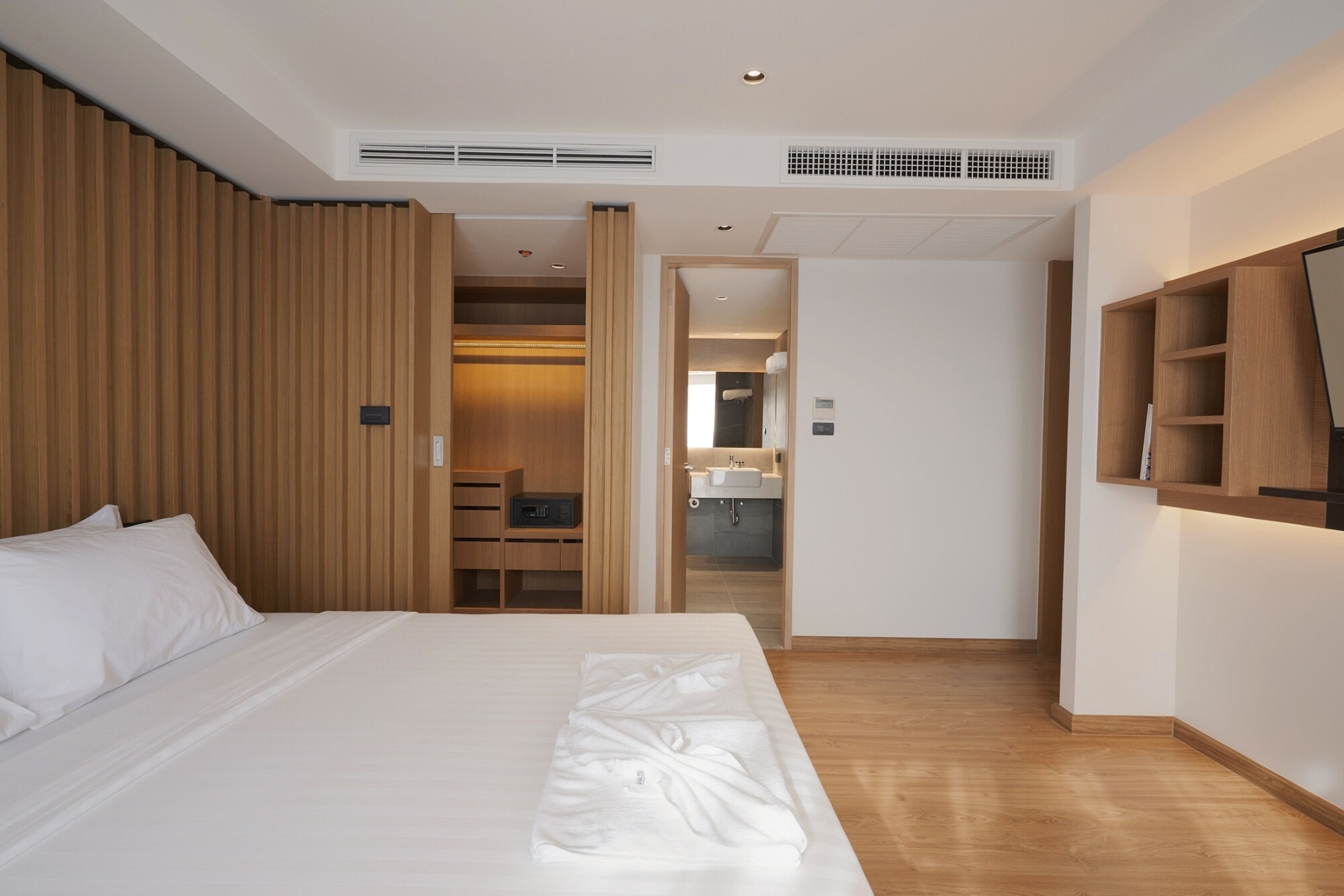 GRAND SUITE