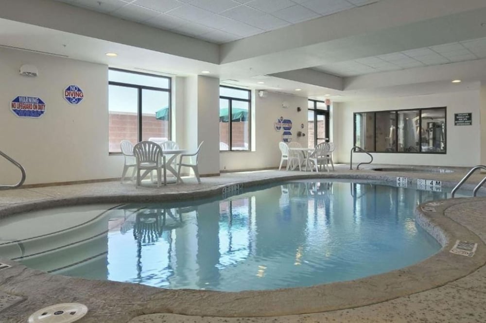 Comfort Inn & Suites Frisco East - McKinney 35/65