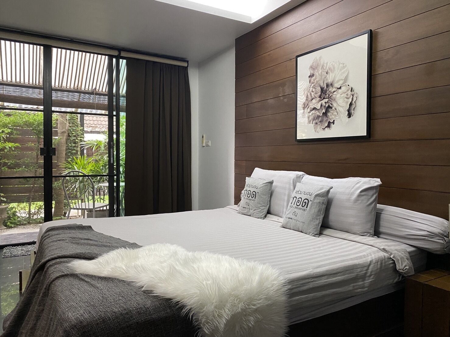 SUPERIOR, DOUBLE BED