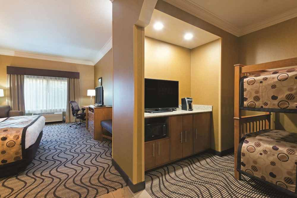 La Quinta Inn & Suites by Wyndham Coeur d Alene 11/41