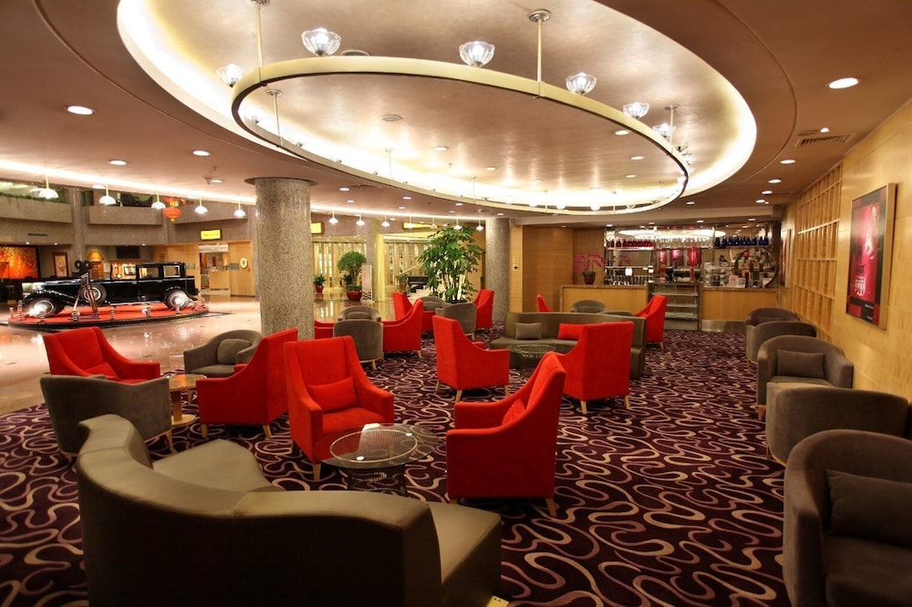 Crowne Plaza Shanghai 64/83