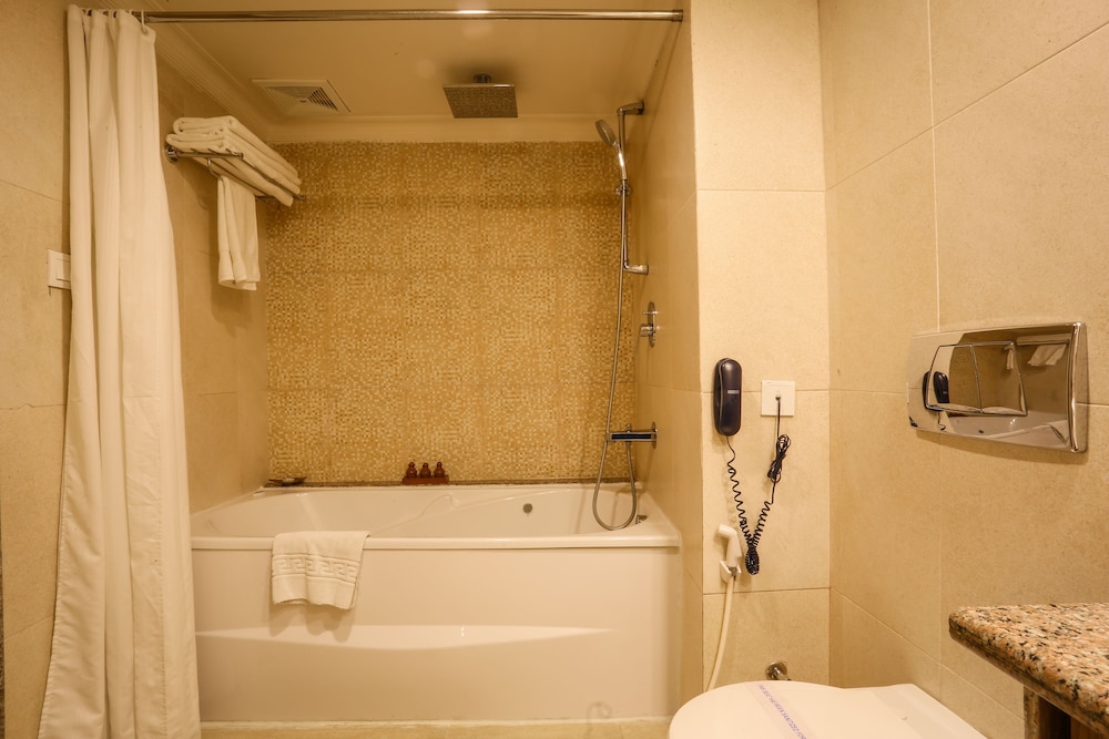 Atithi Resort And Spa 33/67