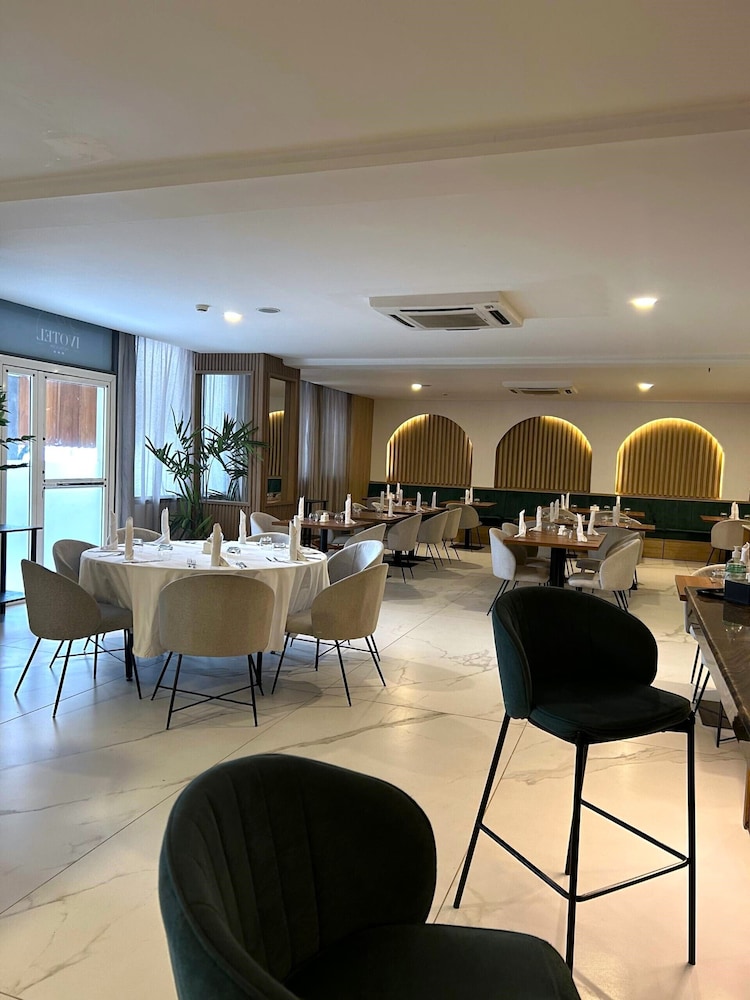 Hotel Ivotel Abidjan 35/45