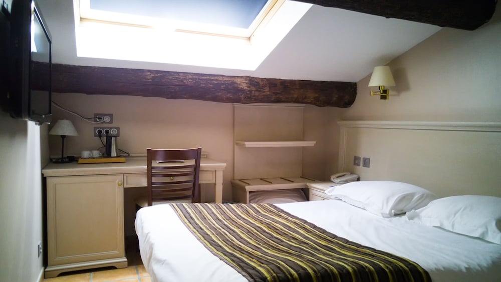 Hotel Artea 6/28