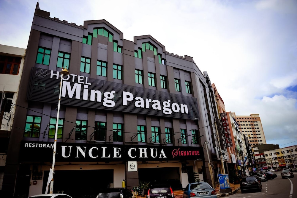 Ming Paragon Hotel 4/42