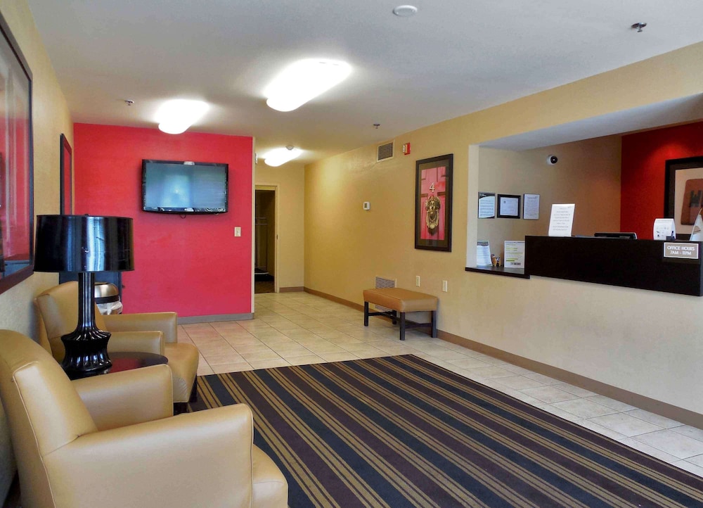 Extended Stay America - Charleston - Northwoods Blvd. 6/51