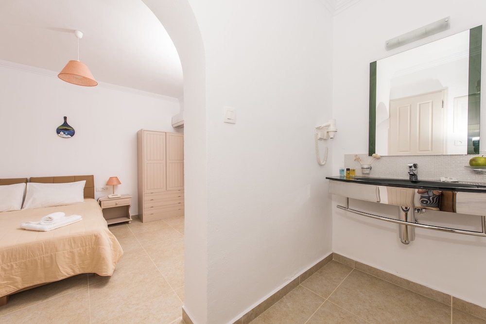 SMARAGDI APARTMENTS 21/55
