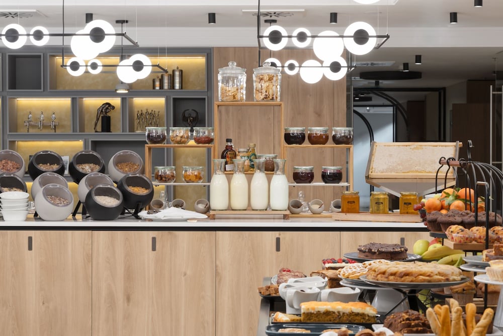 Courtyard By Marriott Cluj-Napoca Downtown 11/46