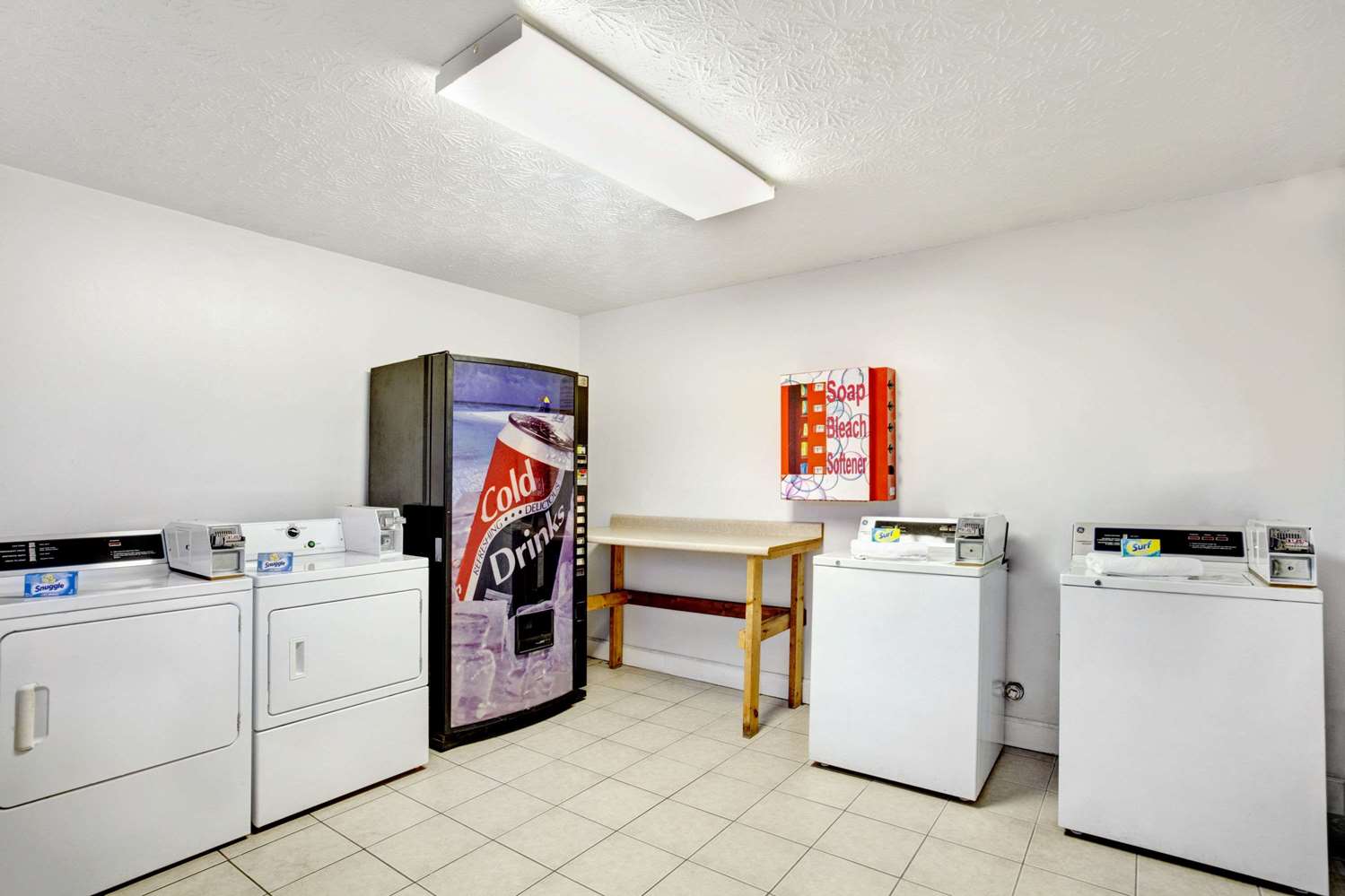 Super 8 By Wyndham Whites Creek Nashville Nw Area 26/51