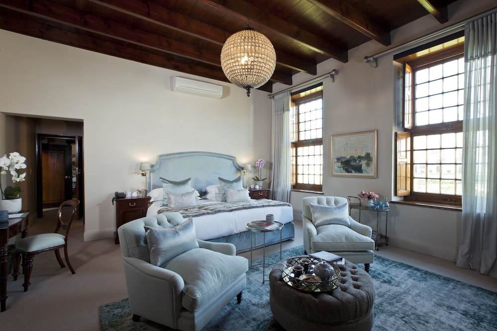 STEENBERG HOTEL 52/80