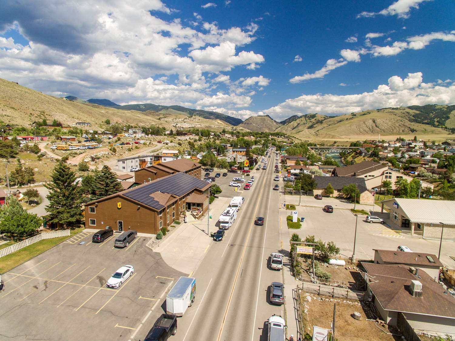 Super 8 By Wyndham Gardiner/Yellowstone Park Area 55/57