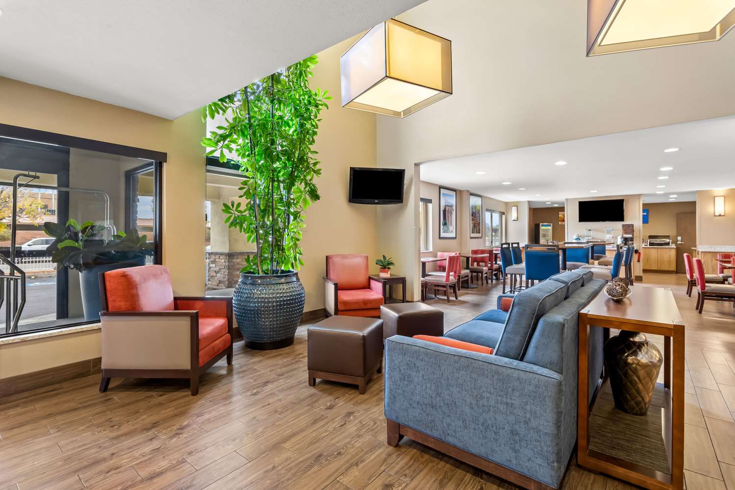Comfort Inn and Suites Albuquerque Downtown 7/17
