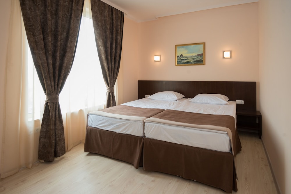 Roma Palace Deluxe 14/50
