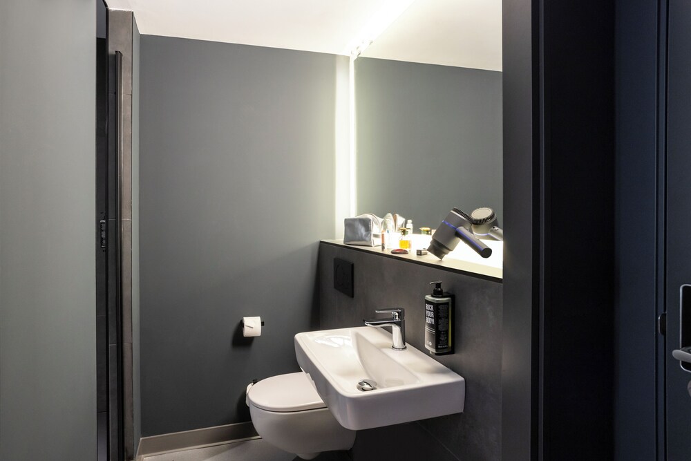 Ibis Madrid Norte Las Tablas 25/25
