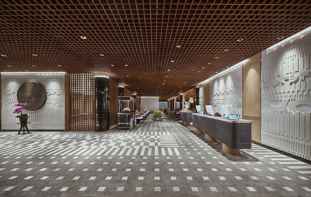 Golden Hill by Golden Tulip 3/38